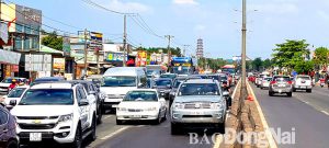 Đường cao tốc Biên Hòa - Vũng Tàu khi hoàn thành xây dựng sẽ góp phần giải quyết tình trạng quá tải trên tuyến quốc lộ 51. Ảnh: P.TÙNG